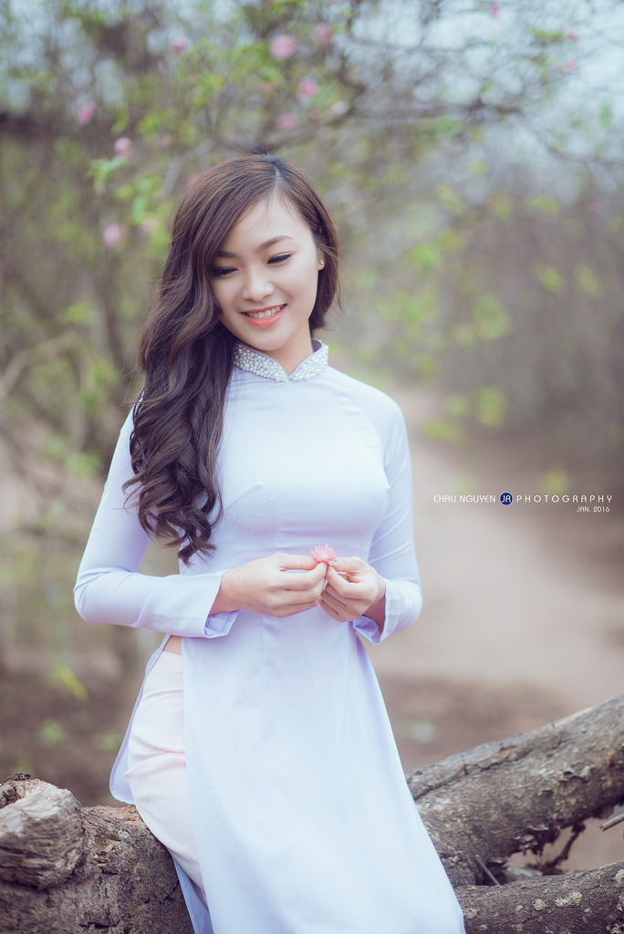艳妇殿荡乳欲伦交换